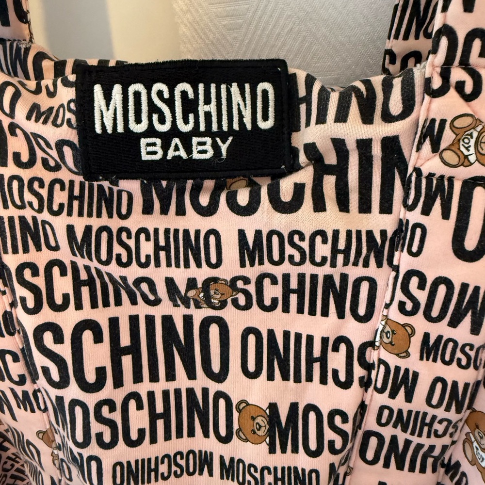 Moschino Baby Pink Printed with bears duffle bag needs new zipper